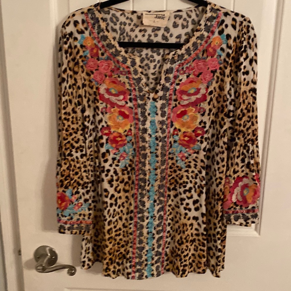 Savanna Jane large shirt